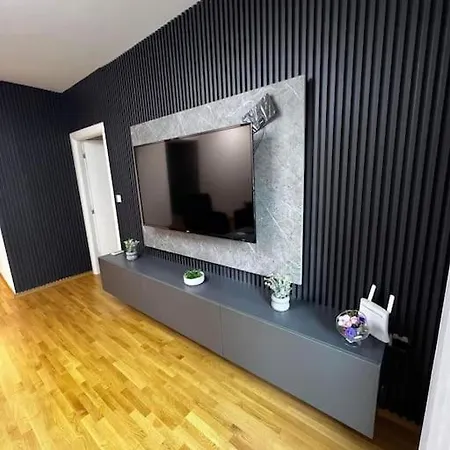 Urbannluxe Rent شقة سكوبجي