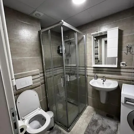 Urbannluxe Rent شقة *